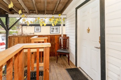 Photo 4 at 23252 Calvin Crescent, East Central, Maple Ridge