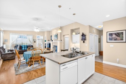 Photo 12 at 162 - 19639 Meadow Gardens Way, North Meadows PI, Pitt Meadows