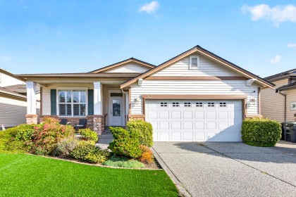 Photo 1 at 162 - 19639 Meadow Gardens Way, North Meadows PI, Pitt Meadows