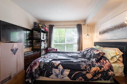 Photo 5 at 117 - 19677 Meadow Gardens Way, North Meadows PI, Pitt Meadows