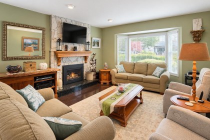 Photo 10 at 12496 219th Street, West Central, Maple Ridge
