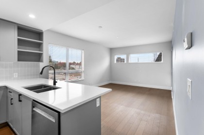 Photo 3 at 306 - 22226 Brown Avenue, West Central, Maple Ridge