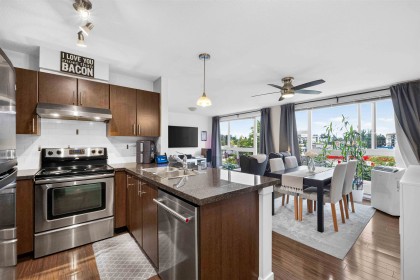 Photo 5 at 403 - 12075 228 Street, East Central, Maple Ridge