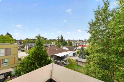 Photo 38 at 403 - 12075 228 Street, East Central, Maple Ridge