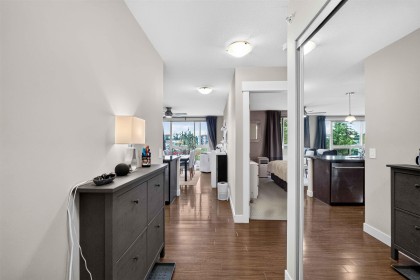 Photo 4 at 403 - 12075 228 Street, East Central, Maple Ridge