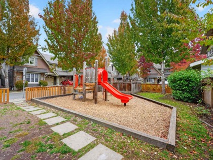 Photo 28 at 34 - 22977 116 Avenue, East Central, Maple Ridge