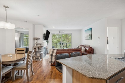 Photo 7 at 305 - 12020 207a Street, Northwest Maple Ridge, Maple Ridge