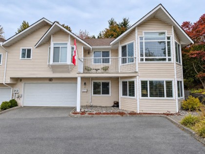 Photo 1 at 24 - 22555 116 Avenue, East Central, Maple Ridge