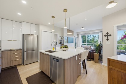 Photo 3 at 412 - 11641 227 Street, East Central, Maple Ridge