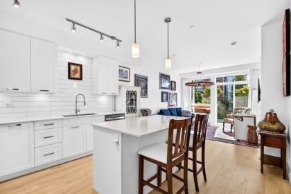 Photo 1 at 107 - 22562 121 Avenue, East Central, Maple Ridge