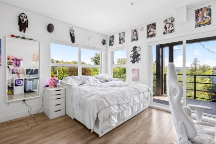 Photo 14 at 403 - 22577 Royal Crescent, East Central, Maple Ridge