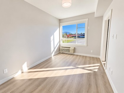 Photo 5 at 202 - 8423 Cedar Street, Mission BC, Mission