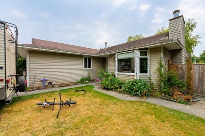 Photo 6 at 20102 Ditton Street, Southwest Maple Ridge, Maple Ridge