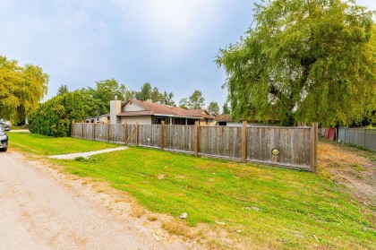 Photo 4 at 20102 Ditton Street, Southwest Maple Ridge, Maple Ridge