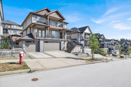 Photo 3 at 10154 247 Street, Albion, Maple Ridge