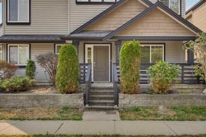 Photo 4 at 11335 Creekside Street, Cottonwood MR, Maple Ridge