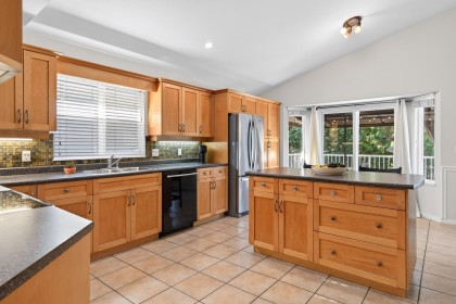 Photo 16 at 11333 238 Street, Cottonwood MR, Maple Ridge