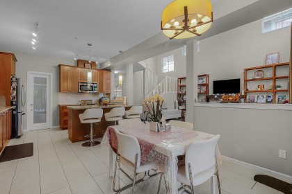 Photo 5 at 10122 241a Street, Albion, Maple Ridge