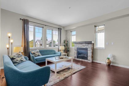 Photo 4 at 10122 241a Street, Albion, Maple Ridge