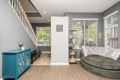 Photo 4 at 24292 102b Avenue, Albion, Maple Ridge
