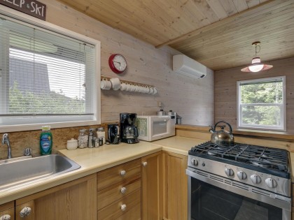Photo 10 at 46880 Sakwi Creek Road, Hemlock, Mission