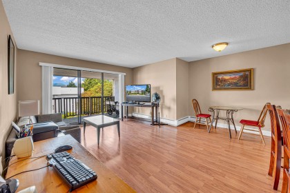 Photo 2 at 311 - 12170 222 Street, West Central, Maple Ridge