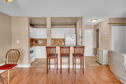 Photo 3 at 311 - 12170 222 Street, West Central, Maple Ridge