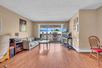 Photo 1 at 311 - 12170 222 Street, West Central, Maple Ridge