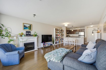 Photo 8 at 327 - 12085 228 Street, East Central, Maple Ridge