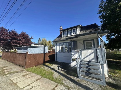 Photo 1 at 11240 206th Street, Southwest Maple Ridge, Maple Ridge