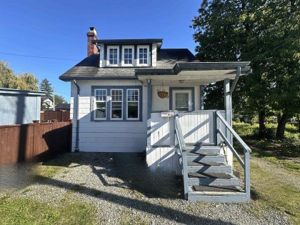 Photo 4 at 11240 206th Street, Southwest Maple Ridge, Maple Ridge