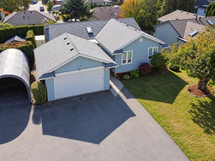 Photo 1 at 33522 Blueberry Drive, Mission BC, Mission