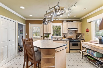 Photo 6 at 21298 River Road, West Central, Maple Ridge