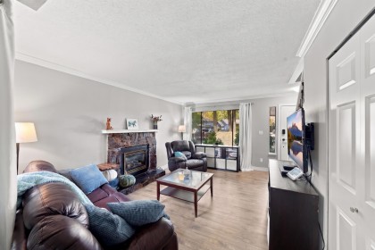 Photo 7 at 19 - 21550 Cherrington Avenue, West Central, Maple Ridge