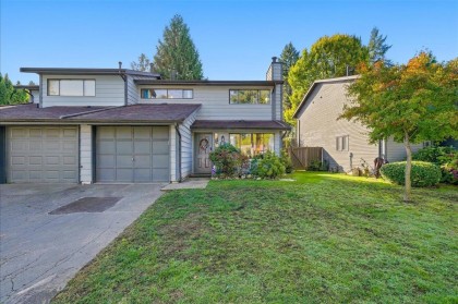 Photo 3 at 19 - 21550 Cherrington Avenue, West Central, Maple Ridge
