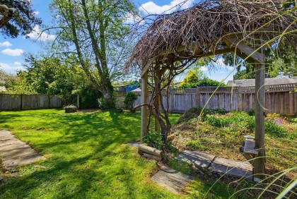 Photo 23 at 11895 230 Street, East Central, Maple Ridge