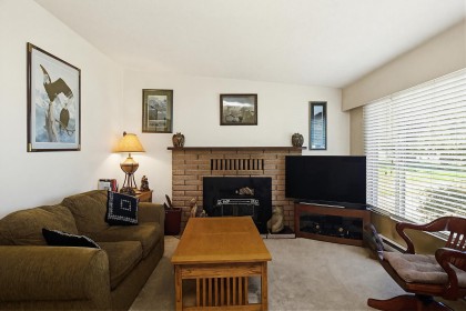 Photo 2 at 11895 230 Street, East Central, Maple Ridge