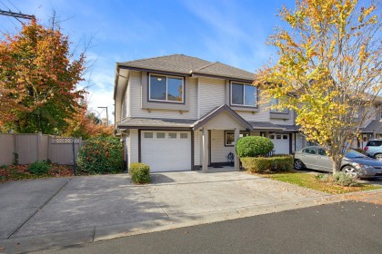 Photo 1 at 32 - 11860 210th Street, Southwest Maple Ridge, Maple Ridge