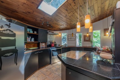 Photo 7 at 23942 Fern Crescent, Silver Valley, Maple Ridge