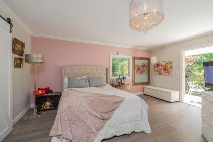 Photo 9 at 23942 Fern Crescent, Silver Valley, Maple Ridge