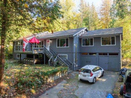 Photo 3 at 12114 Rothsay Street, Northeast, Maple Ridge